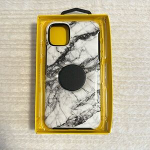 iPhone 11 Pro Max otterbox pop socket phone case